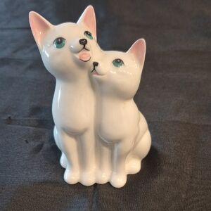 Vintage Beswick White Ceramic Cat Figurine Little Likeables " Cat Chorus"
